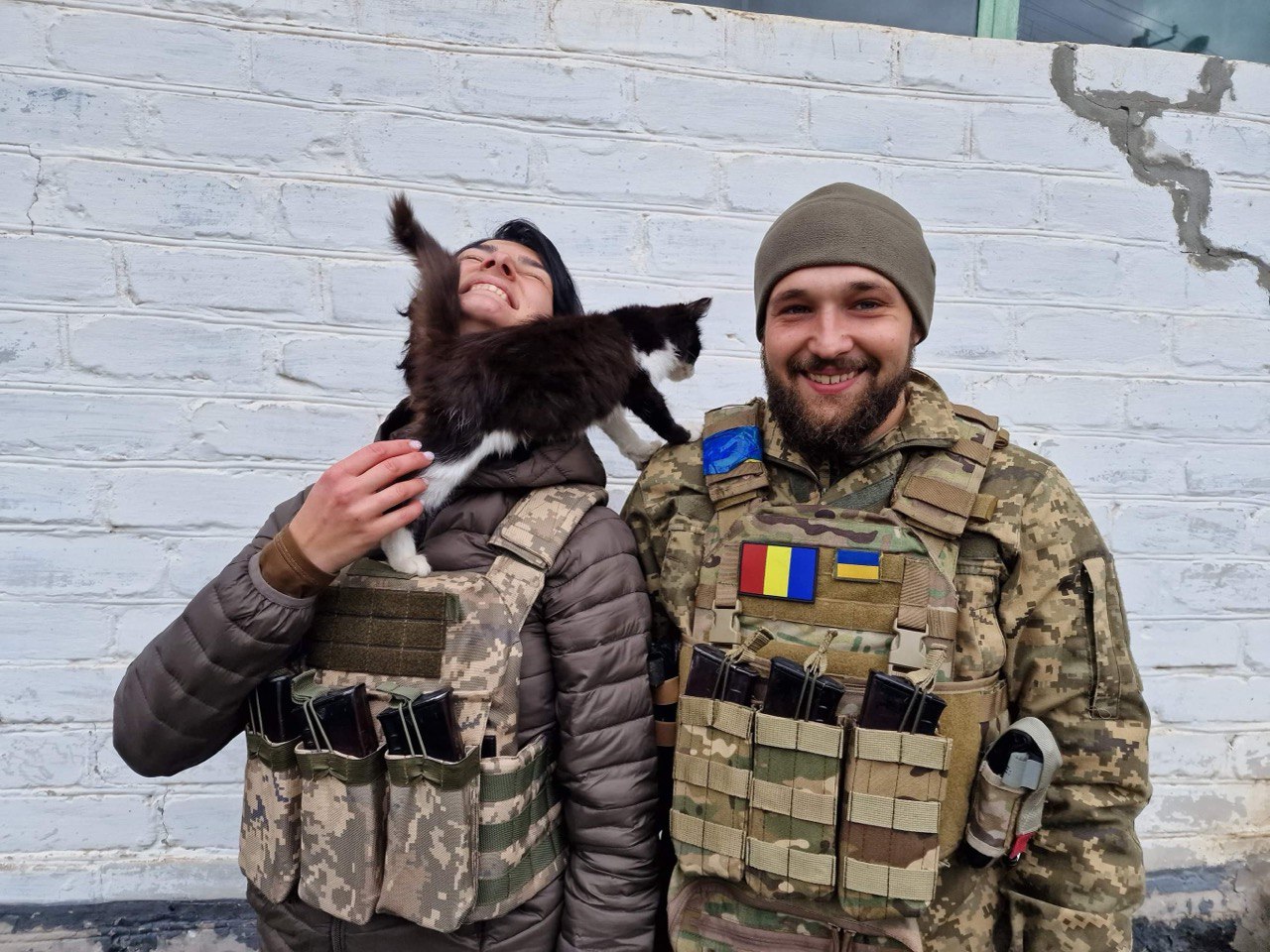 Маріам Кемінь з побратимом